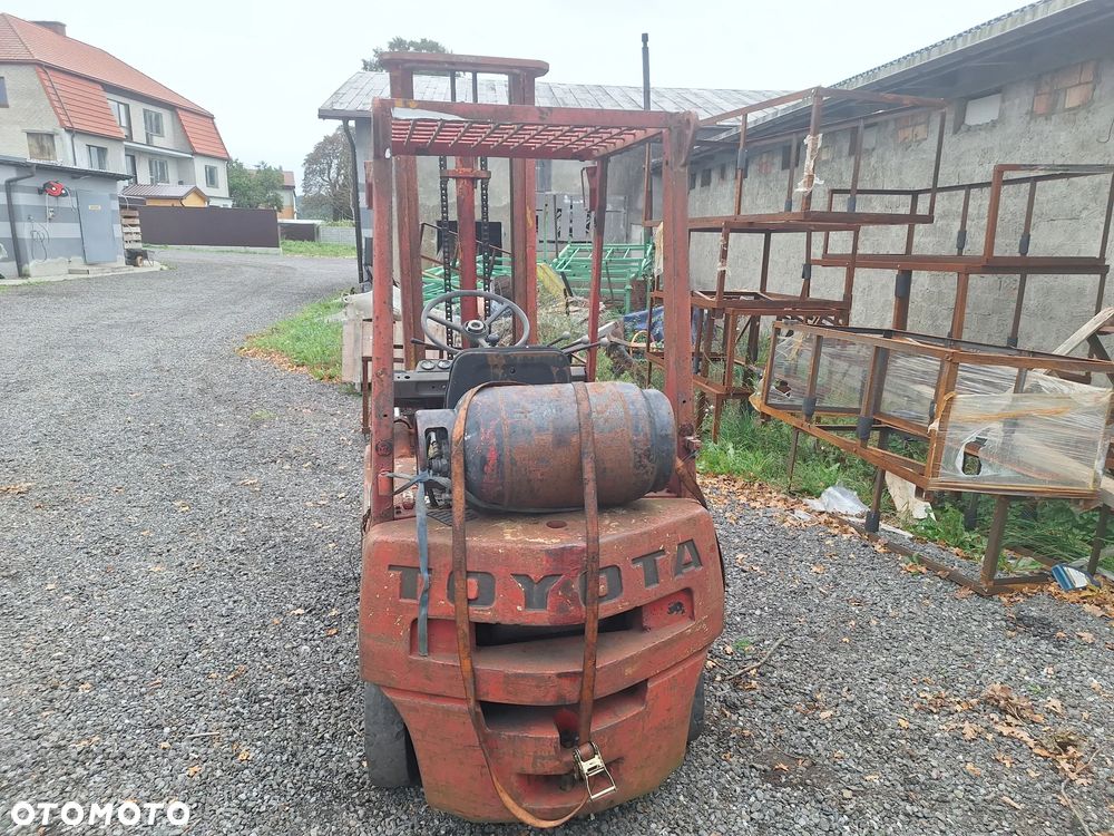 Toyota - 4