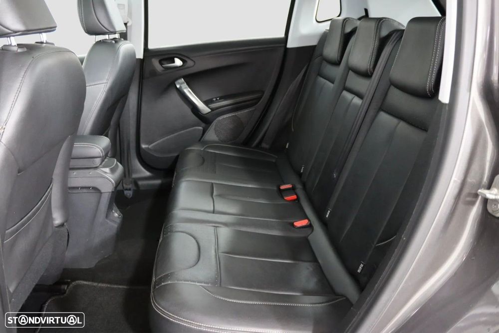 Peugeot 2008 1.2 PureTech Allure EAT6 - 14