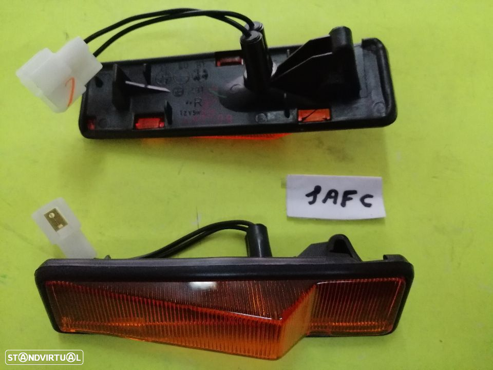 Farolins de pisca laterais Suzuki Vitara e Samurai - 2