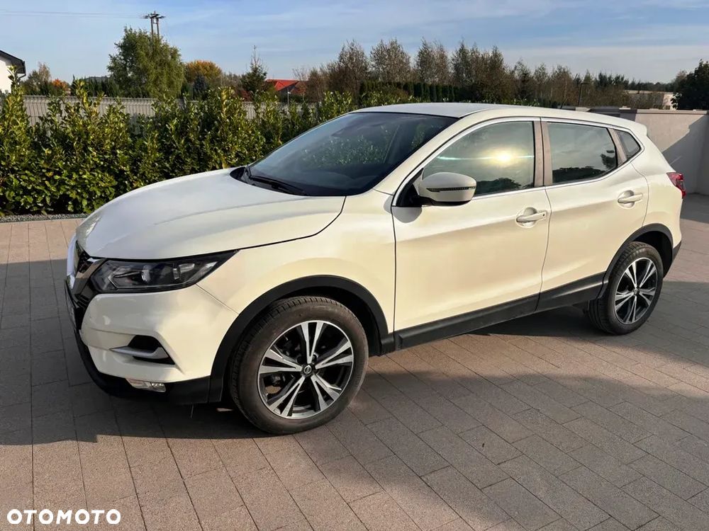 Nissan Qashqai 1.2 DIG-T N-Connecta - 2