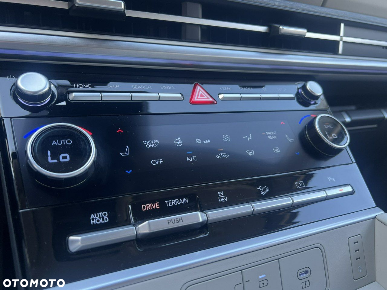 Hyundai Santa Fe - 27