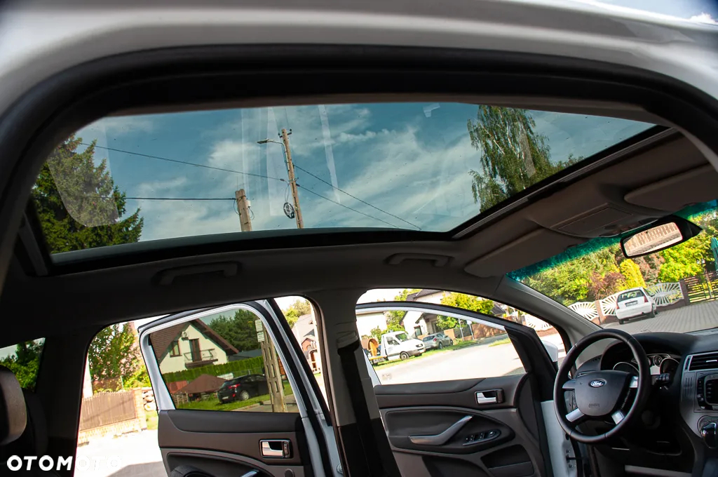 Ford Kuga 2.0 TDCi 4WD Titanium - 32