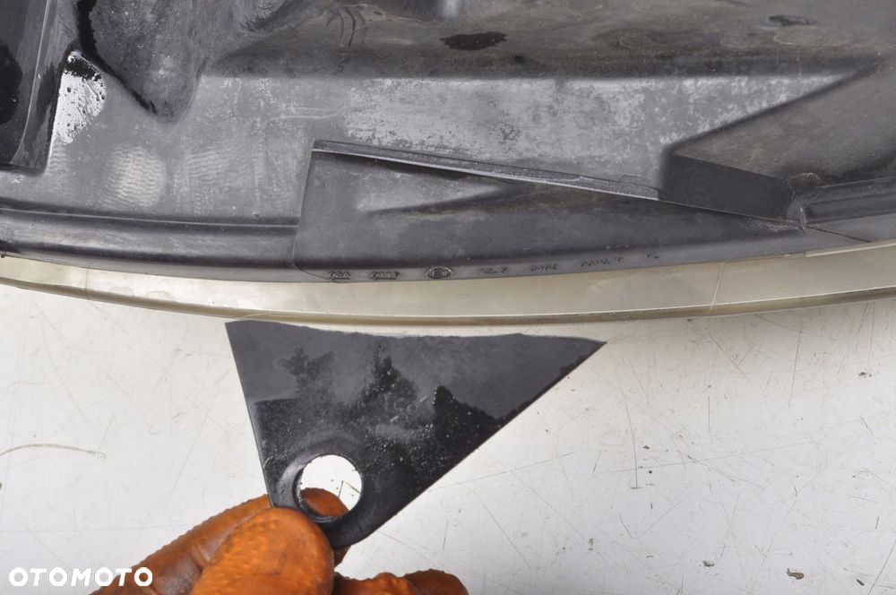 RENAULT THALIA II LAMPA PRAWA PRZEDNIA PRAWY PRZÓD EUROPA - 8