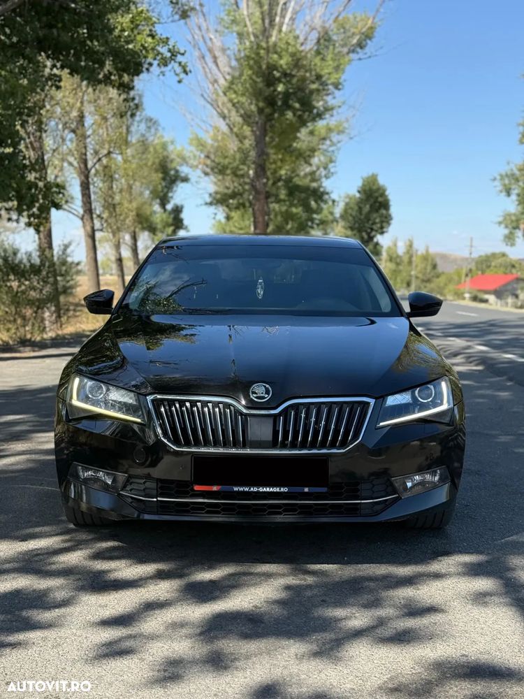 Skoda Superb 2.0 TDI DSG Style - 1