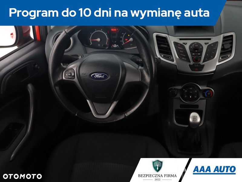 Ford Fiesta - 9