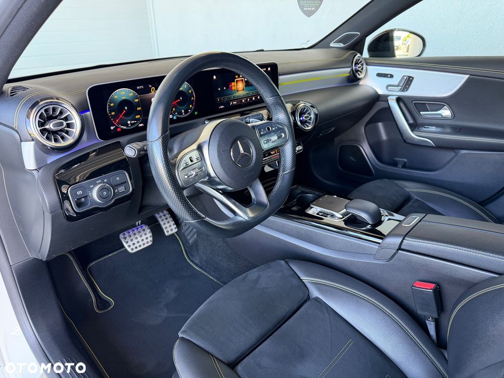 Mercedes-Benz Klasa A 200 7G-DCT Edition 1 - 22