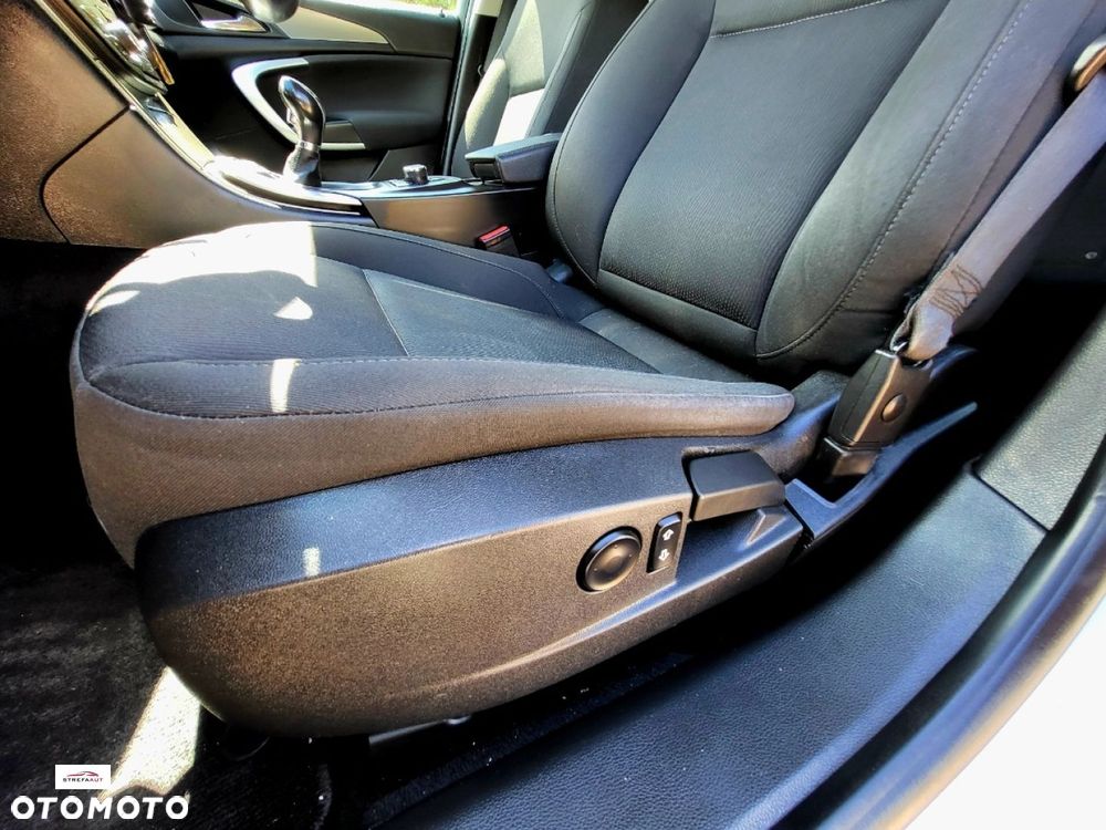Opel Insignia - 11