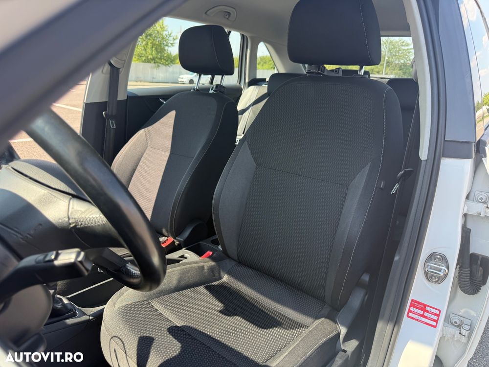 Skoda RAPID 1.2 TSI Elegance - 17