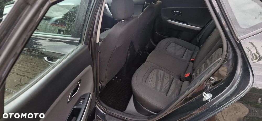 Kia Ceed 1.6 CRDi Spirit - 33