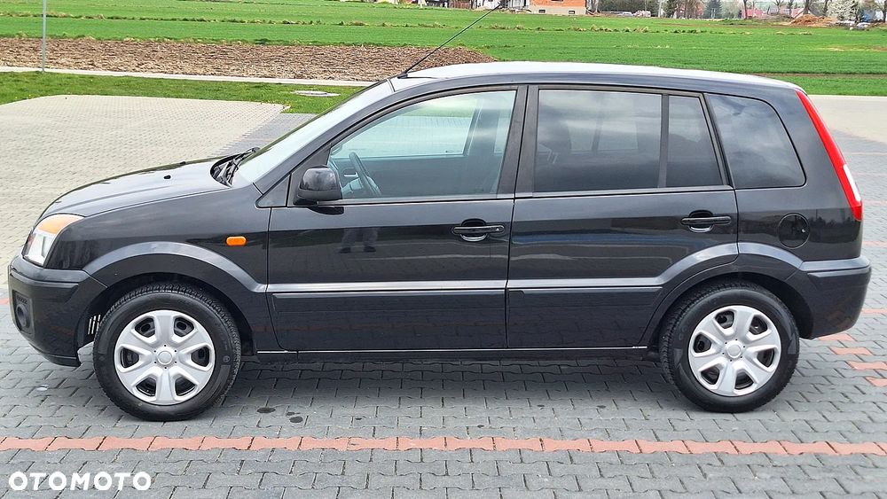 Ford Fusion - 3
