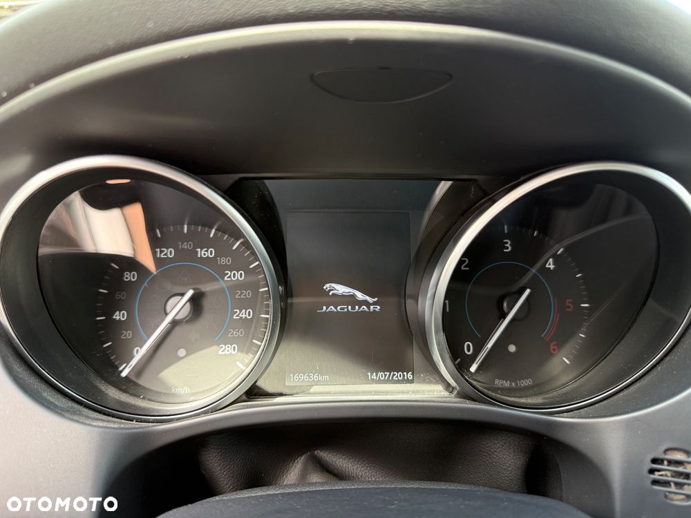 Jaguar F-Pace 2.0 i4D AWD Prestige - 13