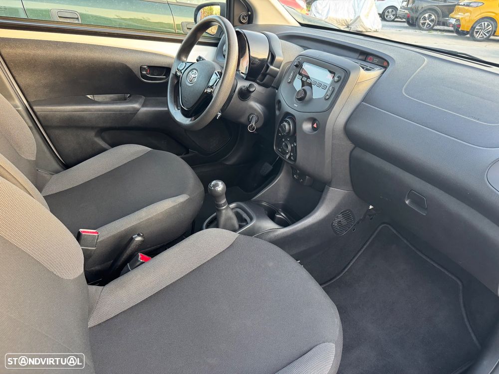 Toyota Aygo - 13