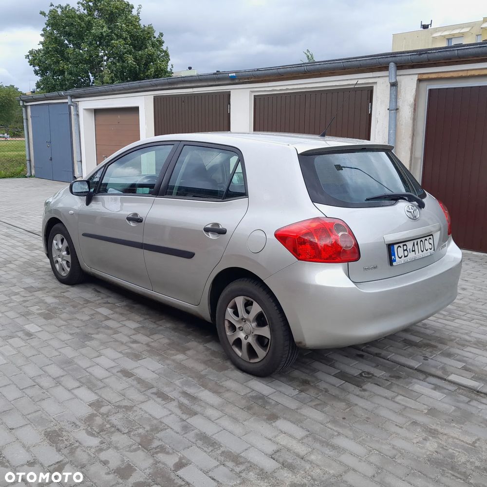 Toyota Auris - 4