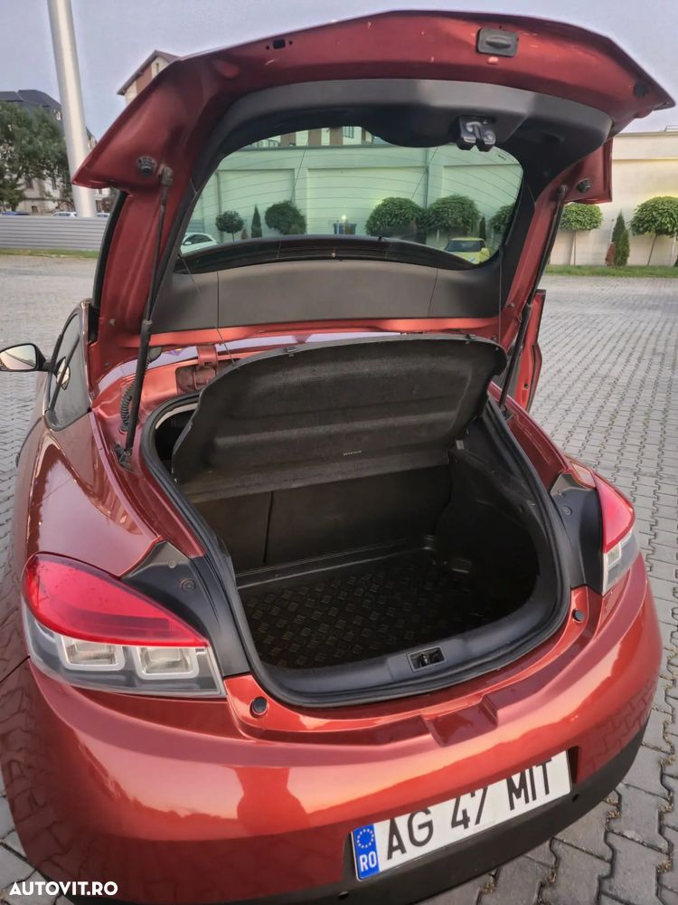 Renault Megane III 1.6 16V Color Edition - 4