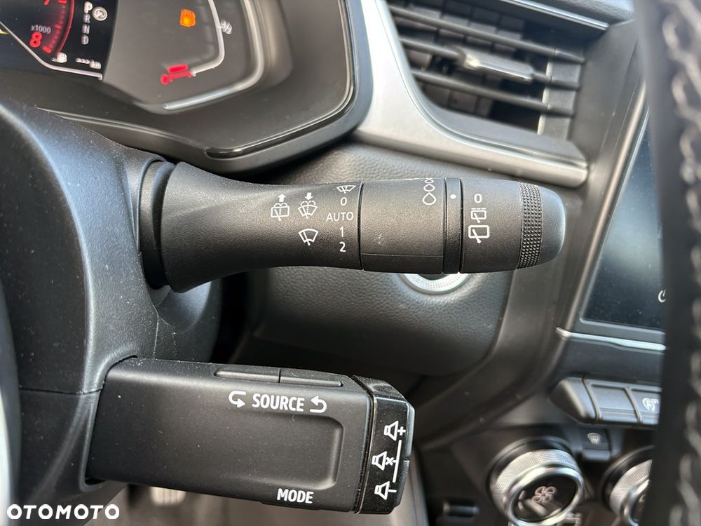 Renault Captur 1.3 TCe mHEV Techno EDC - 11