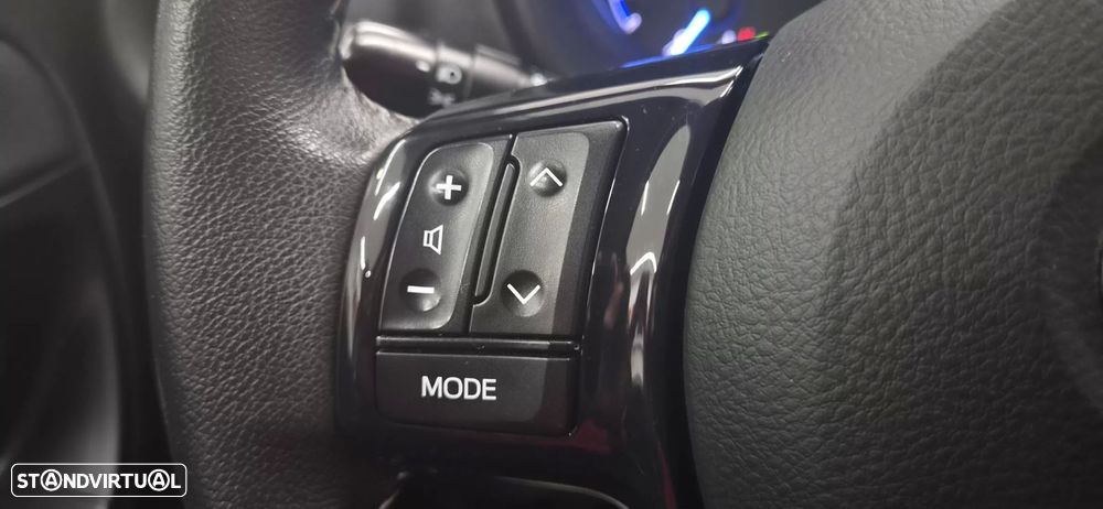Toyota Yaris 1.5 HSD Comfort+P.Style - 22