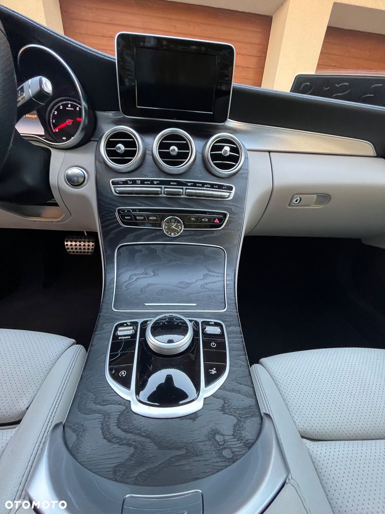 Mercedes-Benz Klasa C 300 Coupe 7G-TRONIC AMG Line - 13
