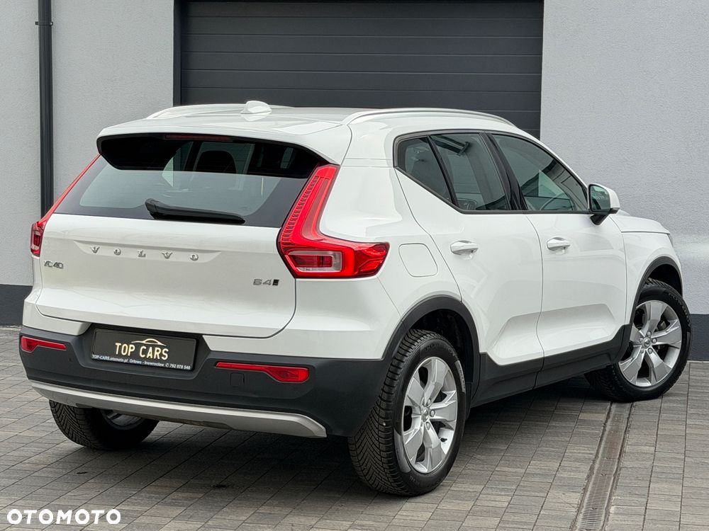 Volvo XC 40 B4 B DKG Momentum Pro - 4
