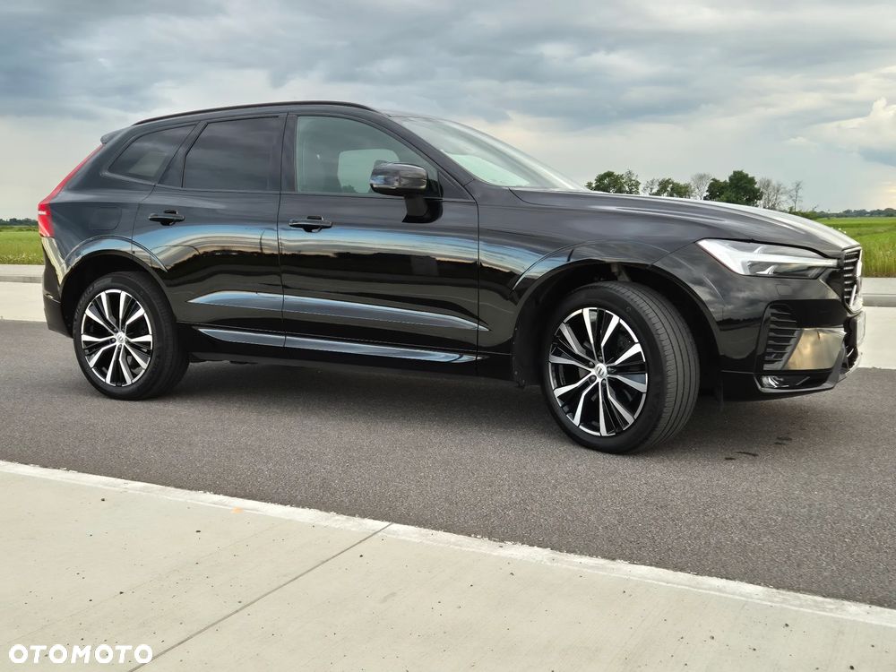 Volvo XC 60 B5 D AWD Ultimate Dark - 14