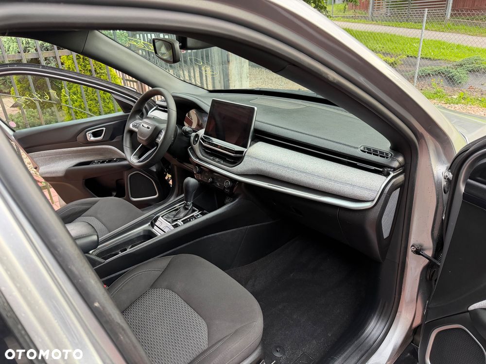 Jeep Compass - 25