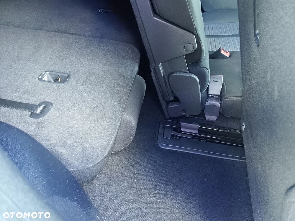 Kia Sorento 1.6 T-GDI HEV XL 7os - 40