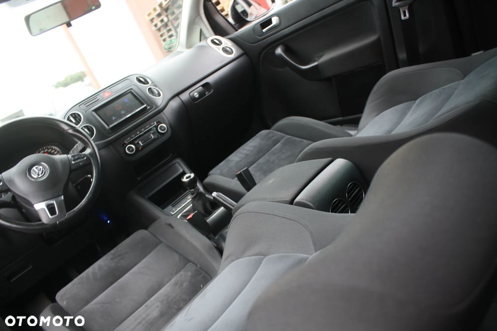 Volkswagen Golf Plus 2.0 TDI DPF Highline - 28