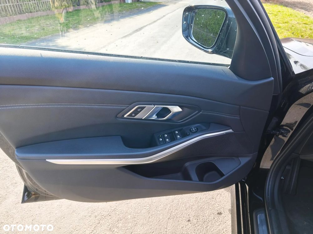 BMW Seria 3 - 14