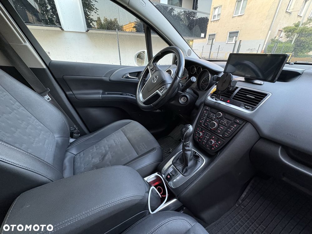 Opel Meriva - 8