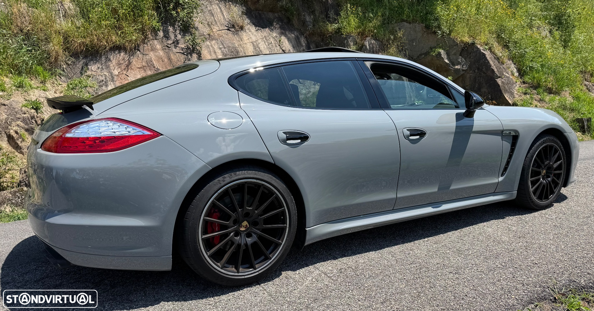 Porsche Panamera 4 GTS PDK - 13