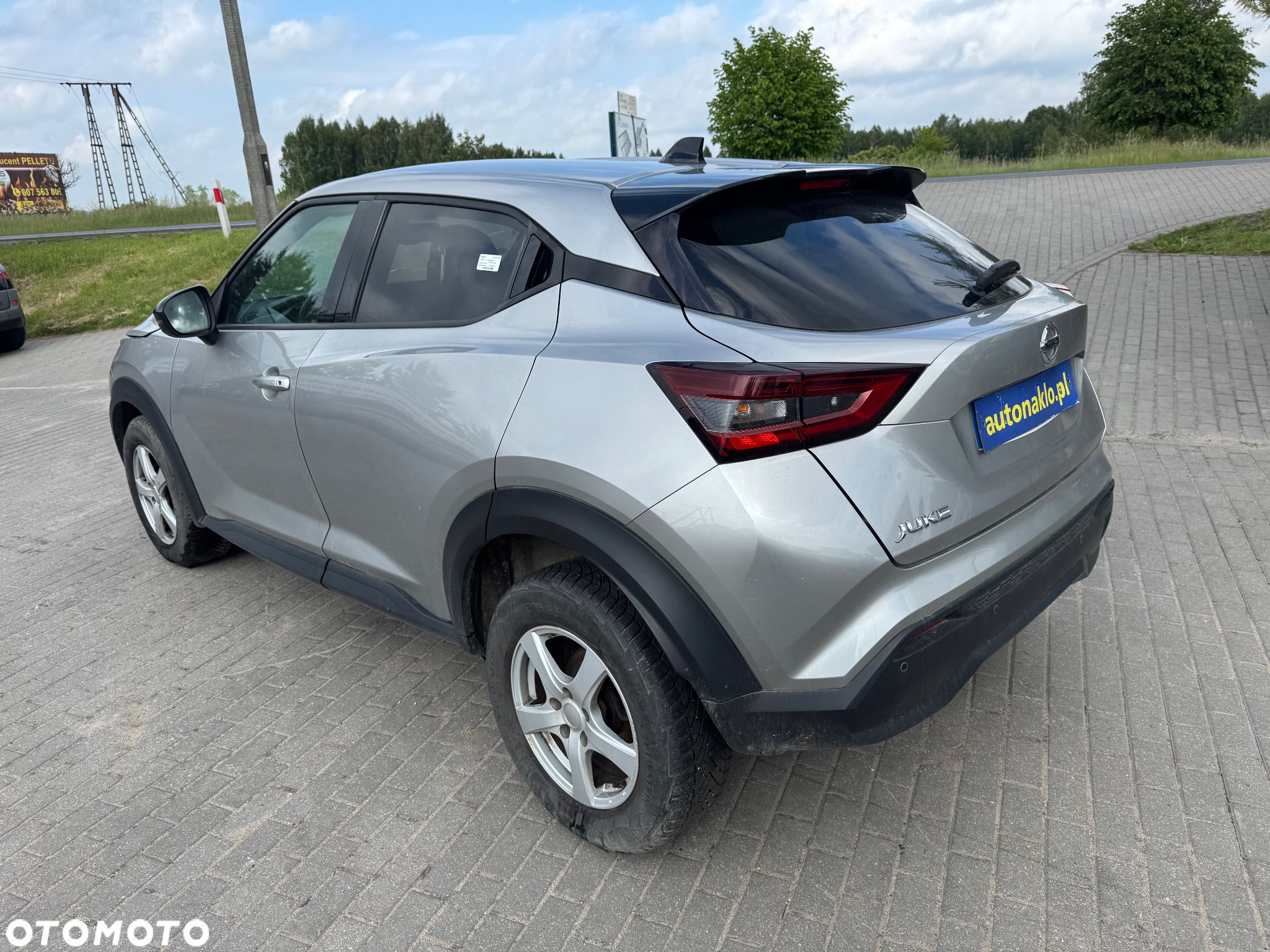 Nissan Juke 1.0 DIG-T Tekna - 2
