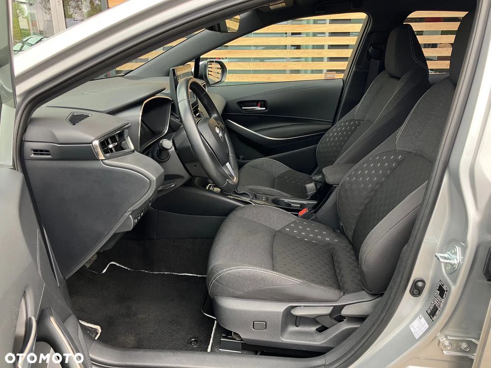 Toyota Corolla 1.8 Hybrid Comfort - 36