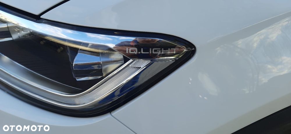 Volkswagen T-Roc - 17