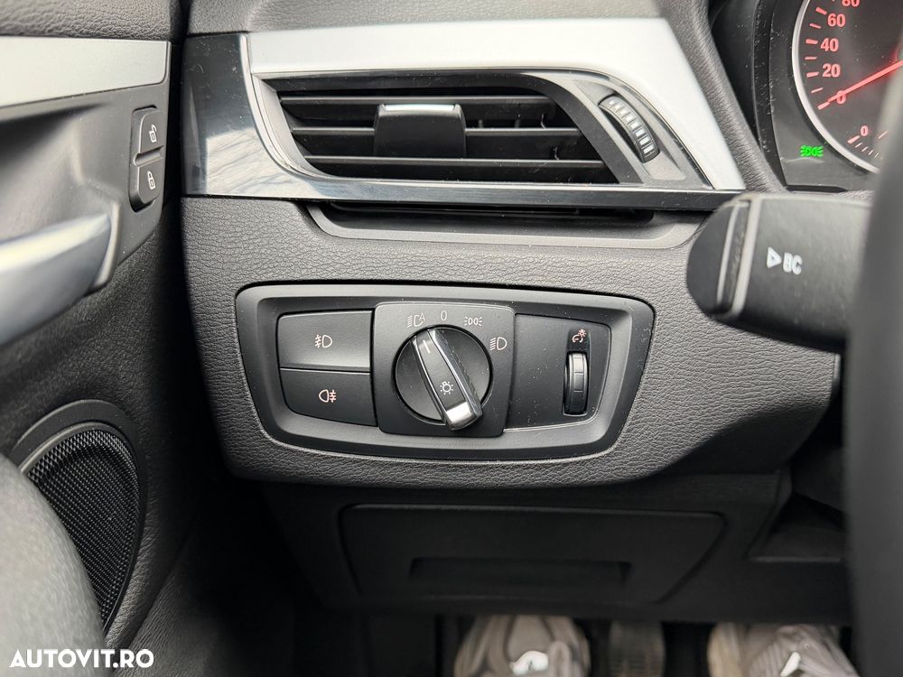 BMW X1 xDrive18d - 26