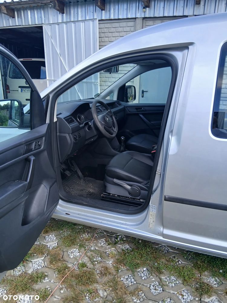 Volkswagen Caddy 2.0 TDI Comfortline - 13