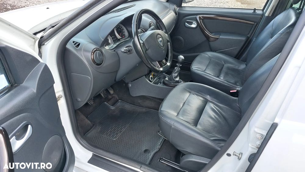 Dacia Duster dCi 110 FAP 4x4 Prestige - 10