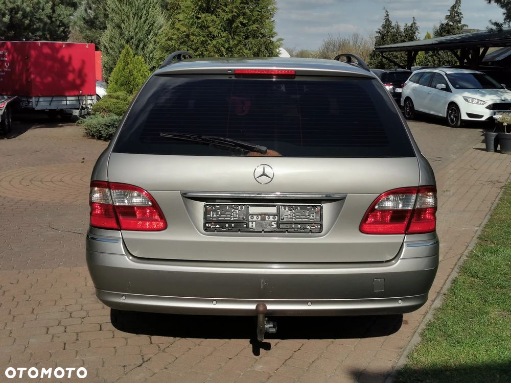 Mercedes-Benz Klasa E - 21