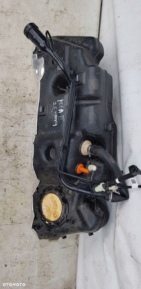 zbiornik pompa paliwa Ford Kuga mk3 2.5 - 5