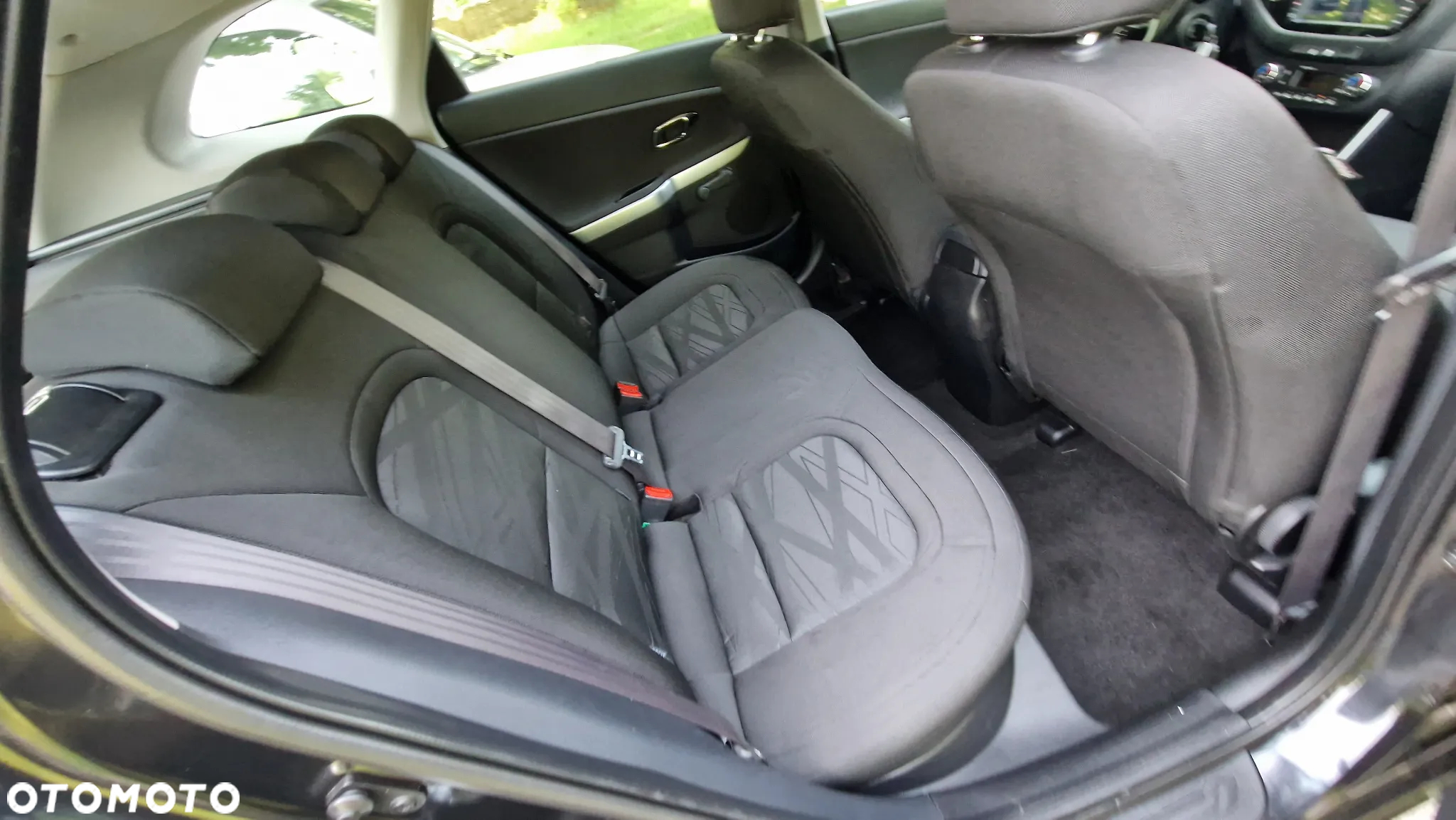 Kia Ceed 1.6 GDI Platinum Edition - 29