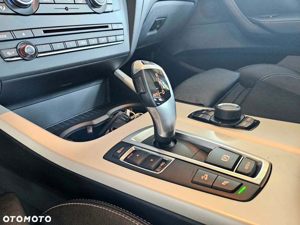 BMW X3 xDrive20d - 23