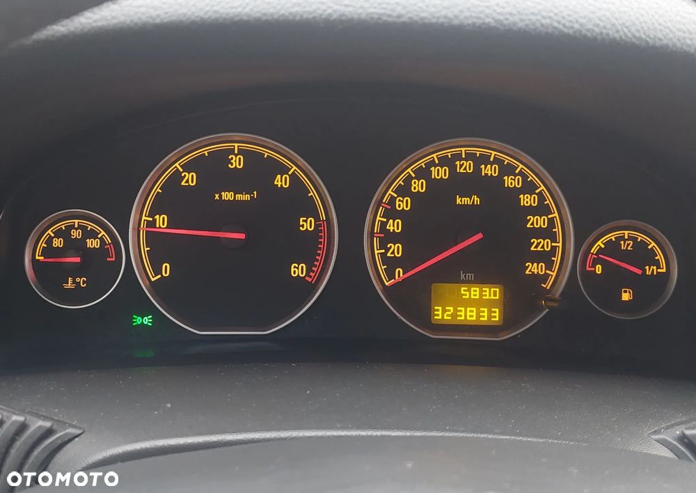 Opel Vectra 1.9 CDTI - 20