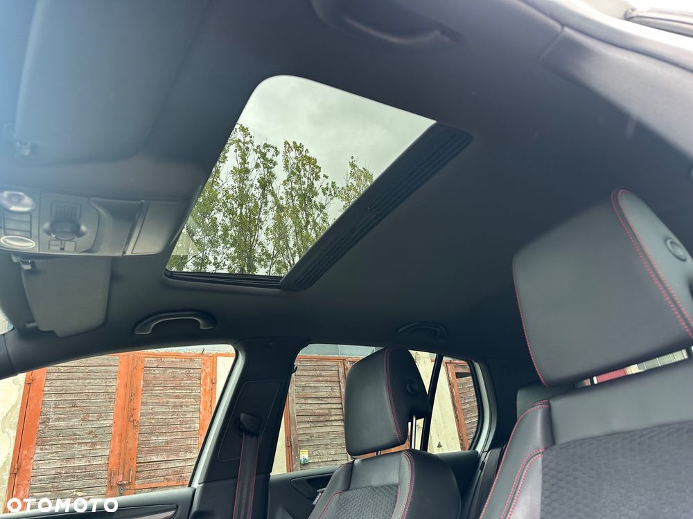 Volkswagen Golf 2.0 GTI Edition 35 - 32