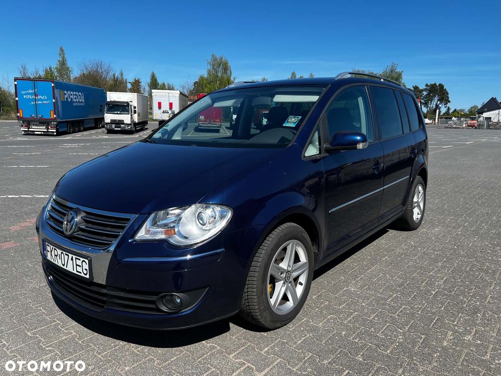 Volkswagen Touran 1.4 TSI Trendline DSG - 1