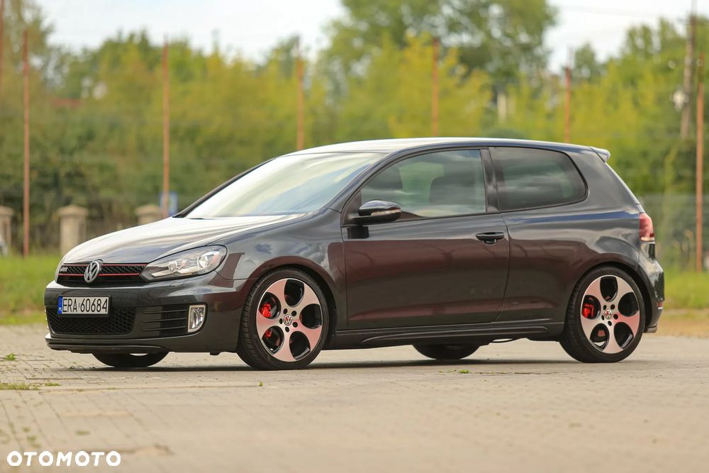 Volkswagen Golf 2.0 TSI GTI - 17