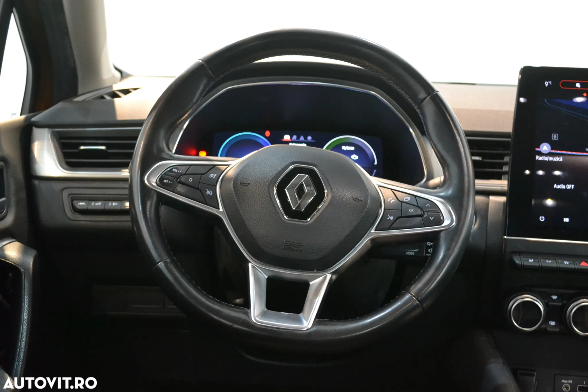 Renault Captur E-Tech Plug-In-Hybrid Intens - 8
