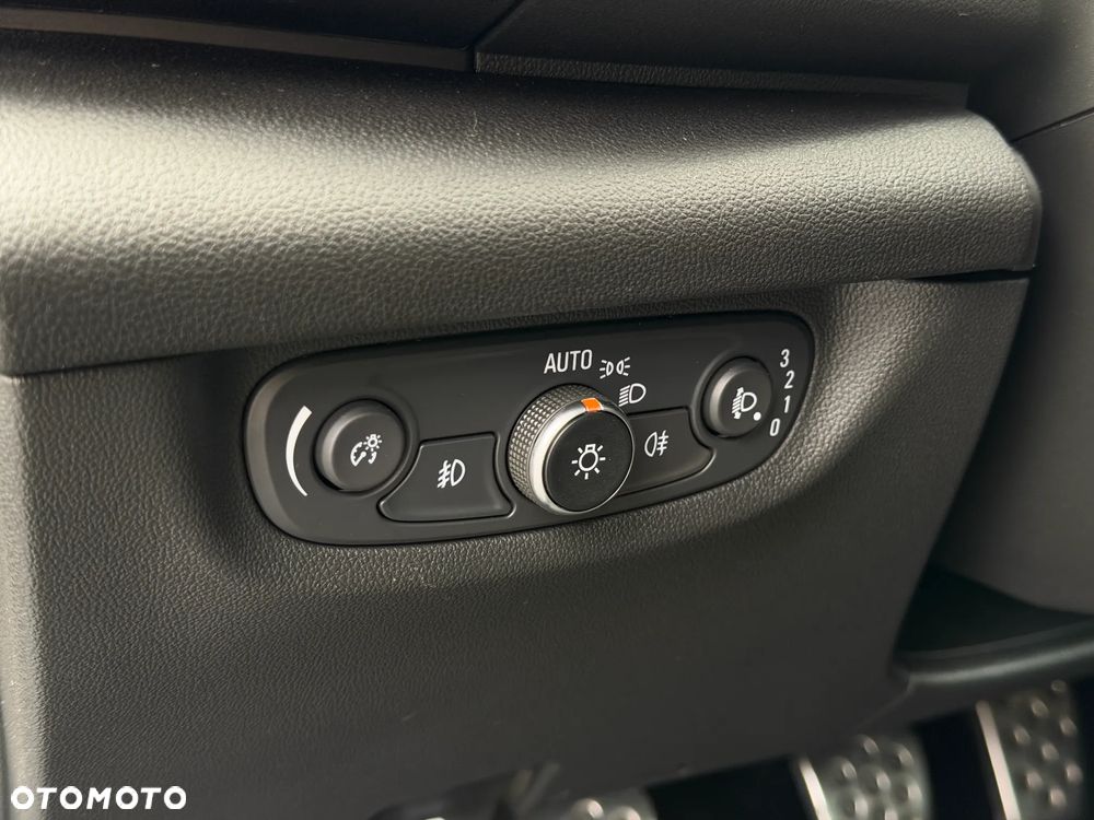 Opel Insignia 2.0 CDTI Elegance S&S - 12