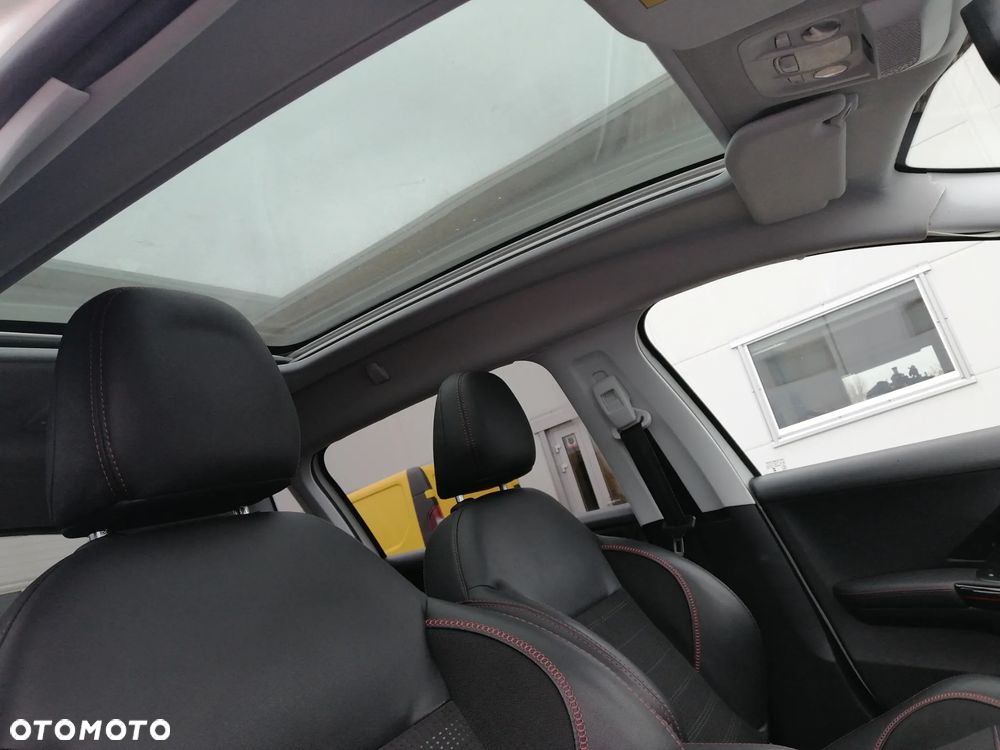 Peugeot 2008 PureTech 110 Stop&Start EAT6 GT-Line Edition - 13