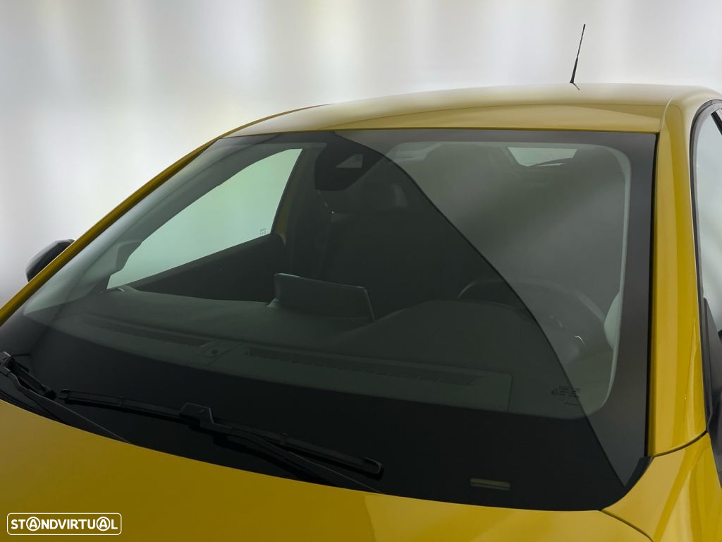 Peugeot 208 - 21