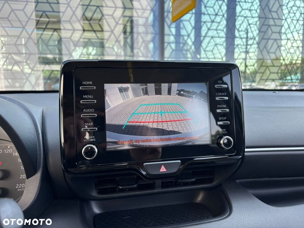 Toyota Yaris - 17