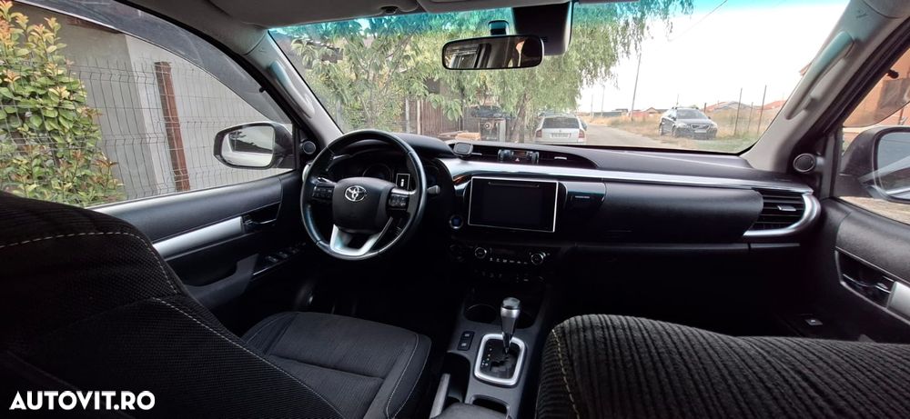 Toyota Hilux - 8