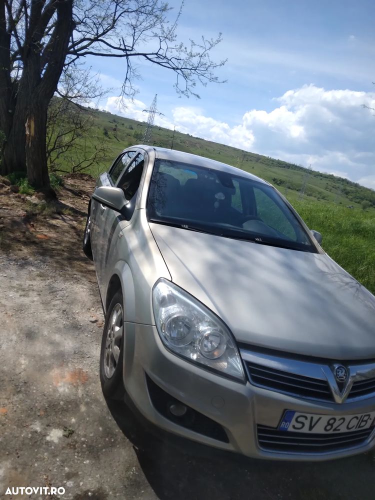 Opel Astra 1.3 CDTI Cosmo - 1